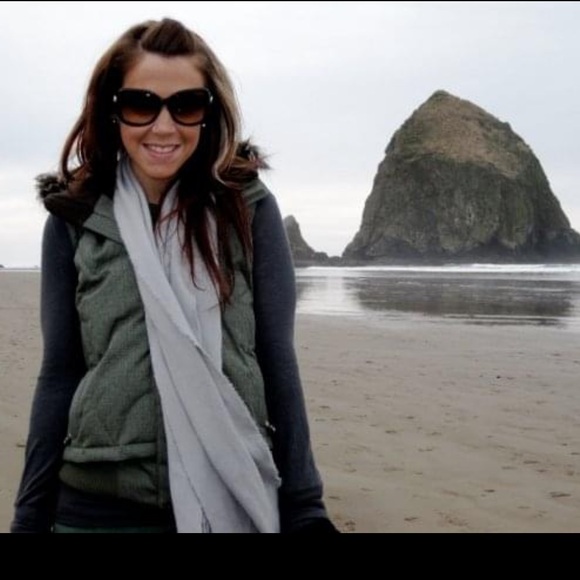 AMAZING North Face 600 Down Vest in Green Twill - Picture 9 of 11